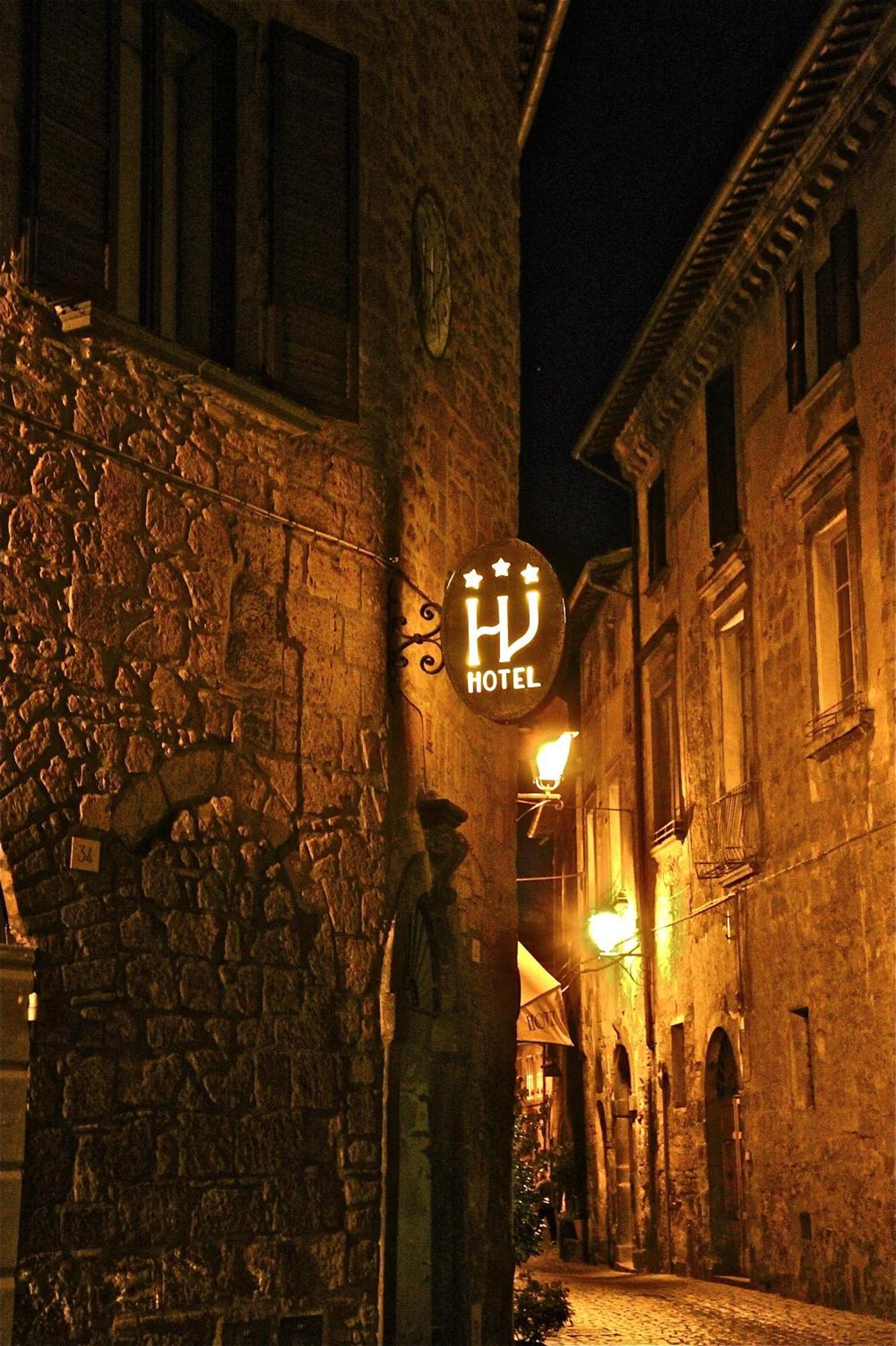 Hotel Valentino Centro Storico Orvieto Bagian luar foto