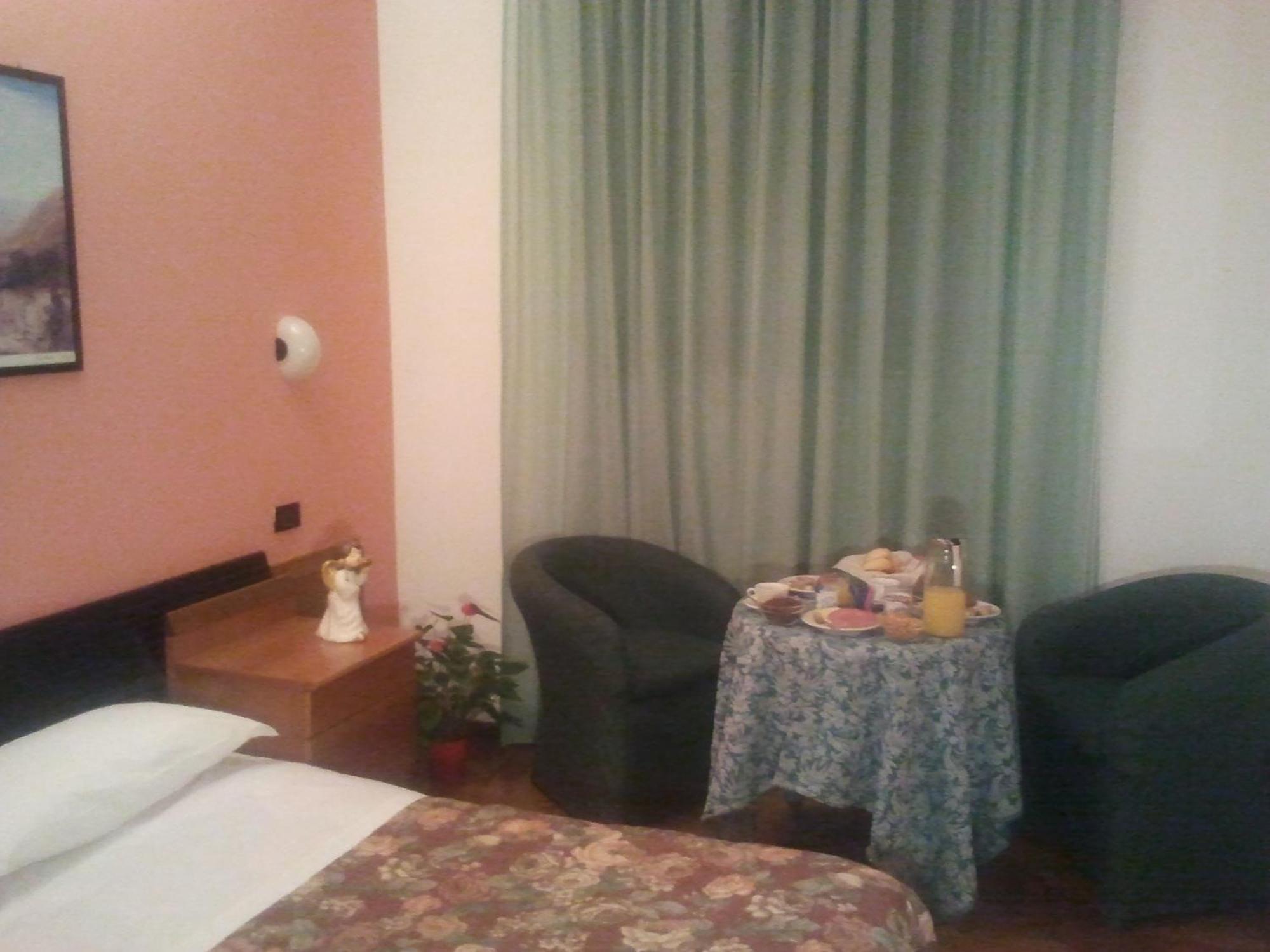 Hotel Valentino Centro Storico Orvieto Bagian luar foto