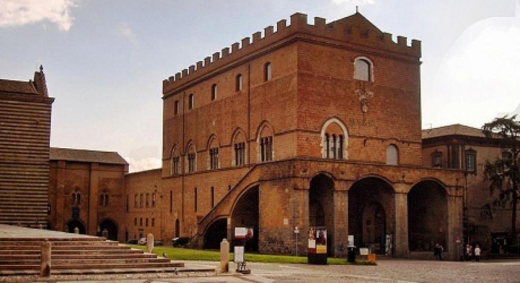 Hotel Valentino Centro Storico Orvieto Bagian luar foto